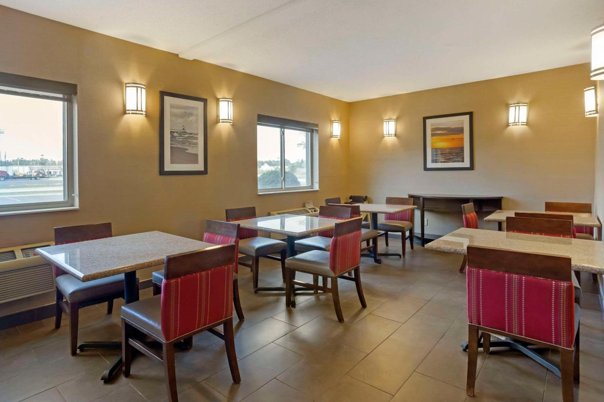 Comfort Inn Hobart-Merrillville I-65 Esterno foto